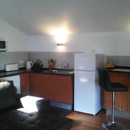 Yellow House 2 Bedroom Historic Centre A+ Location