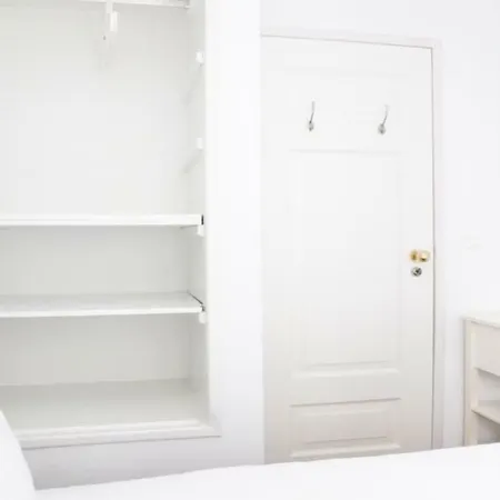 Yellow House 2 Bedroom Historic Centre A+ Location קסקאיס