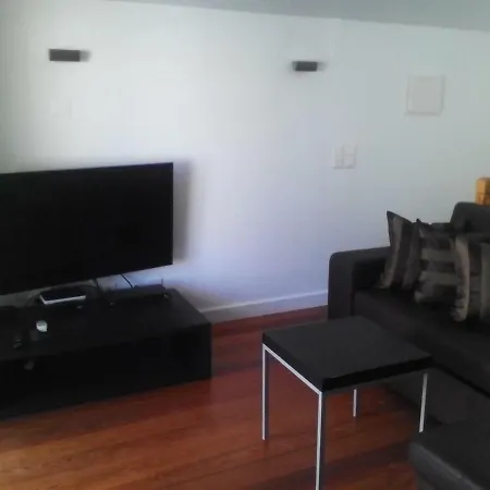 Yellow House 2 Bedroom Historic Centre A+ Location קסקאיס